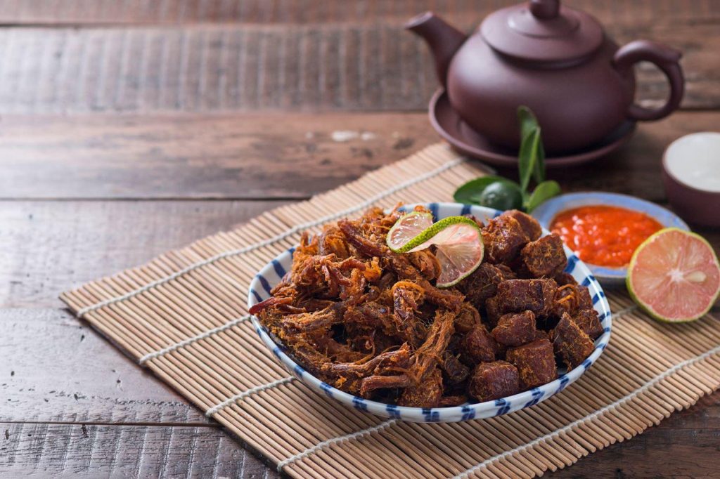  Thịt bò khô là món nhậu được yêu thích hàng đầu