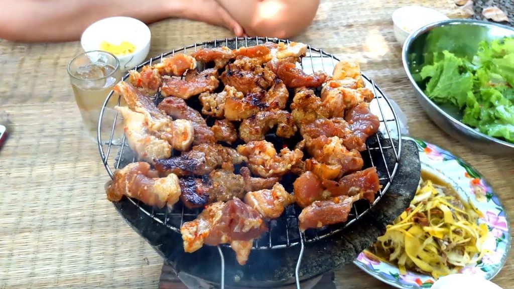 Thịt ba chỉ nướng kiểu Hàn rất thích hợp để nhậu