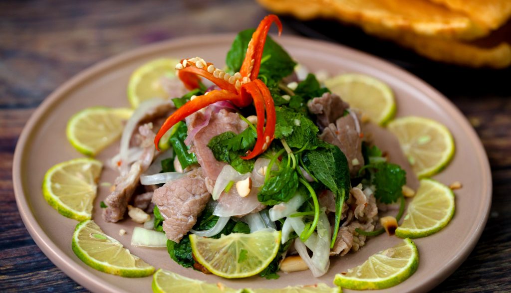 Thịt bò tái chanh là món ngon nhưng ít người biết đến